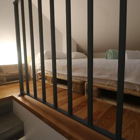 Tiny House Apartment Назаре Екстериор снимка