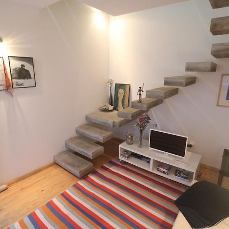Tiny House Apartment Назаре Екстериор снимка