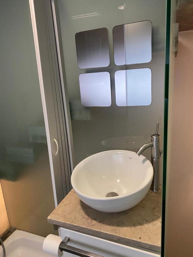 Tiny House Apartment Назаре Екстериор снимка